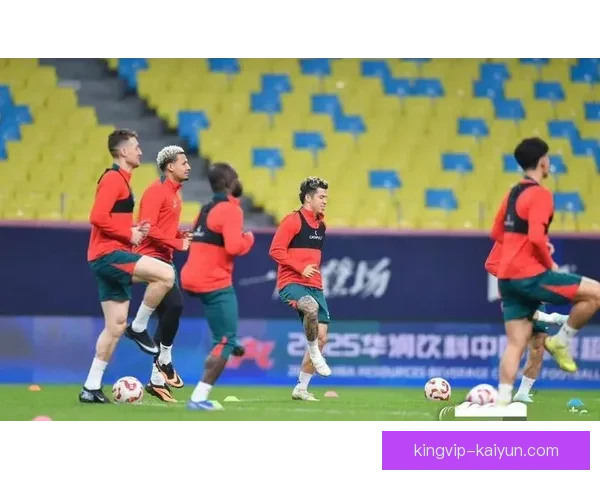 中超赛季冠军争夺战进入白热化，多队表现稳健，竞争激烈。